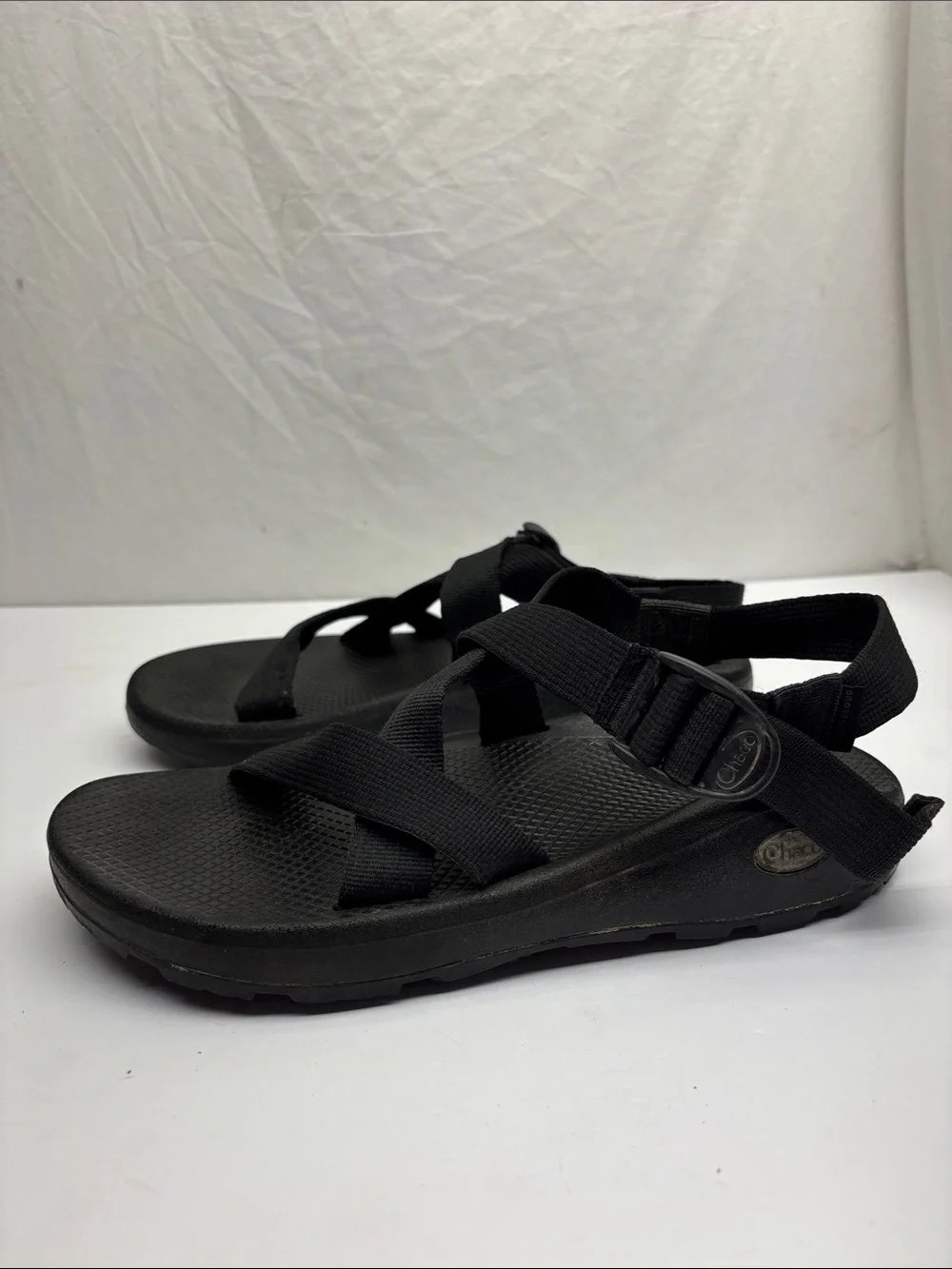 Chaco Black Strappy Outdoor Sandals, SZ 10 for men’s, box 41